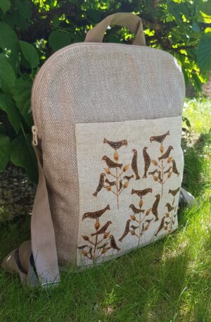 Kuprinė - paukštelis giesmininkas